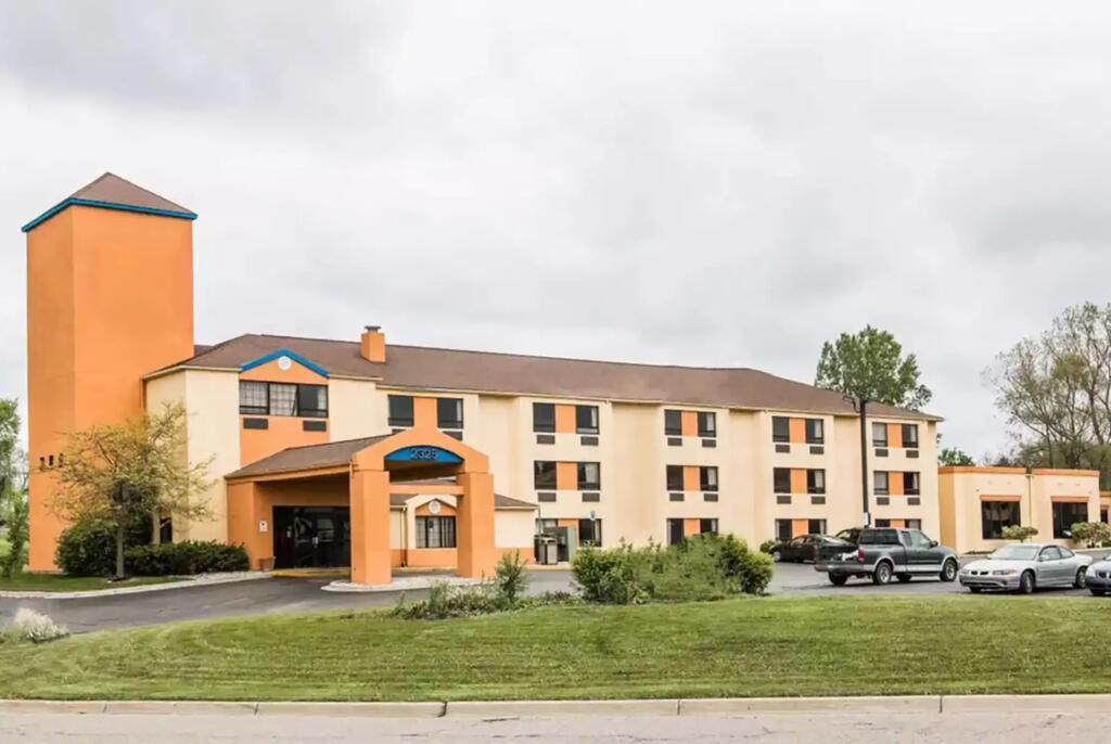 Days Inn By Wyndham Flint/Bishop International Airport - thumb 0
