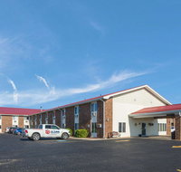 Econo Lodge Inn & Suites - Tourism House