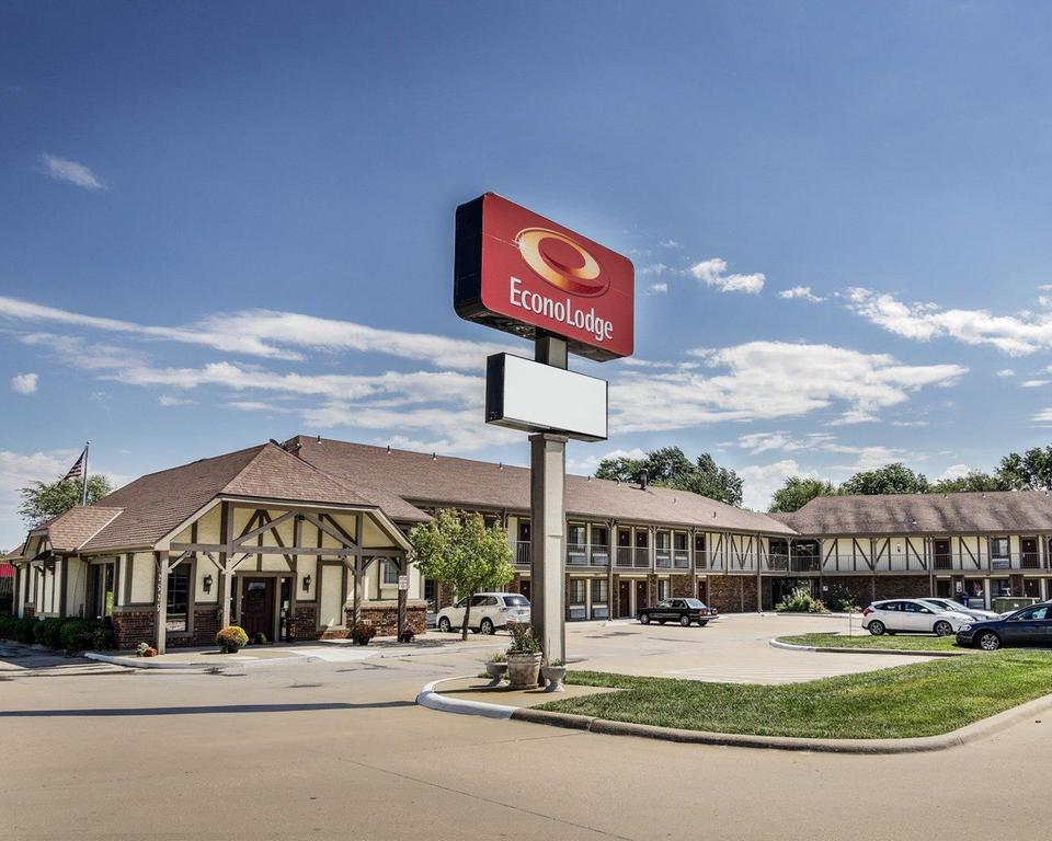 Econo Lodge University - thumb 0