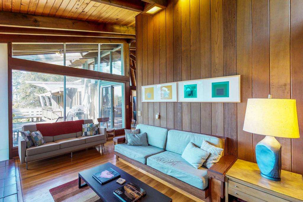 Elk Mid-Century - Guest House - thumb 1