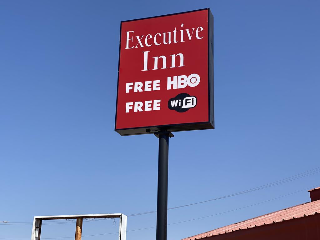 Executive Inn - thumb 1