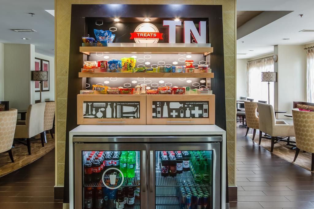 Hampton Inn Dickson - thumb 3