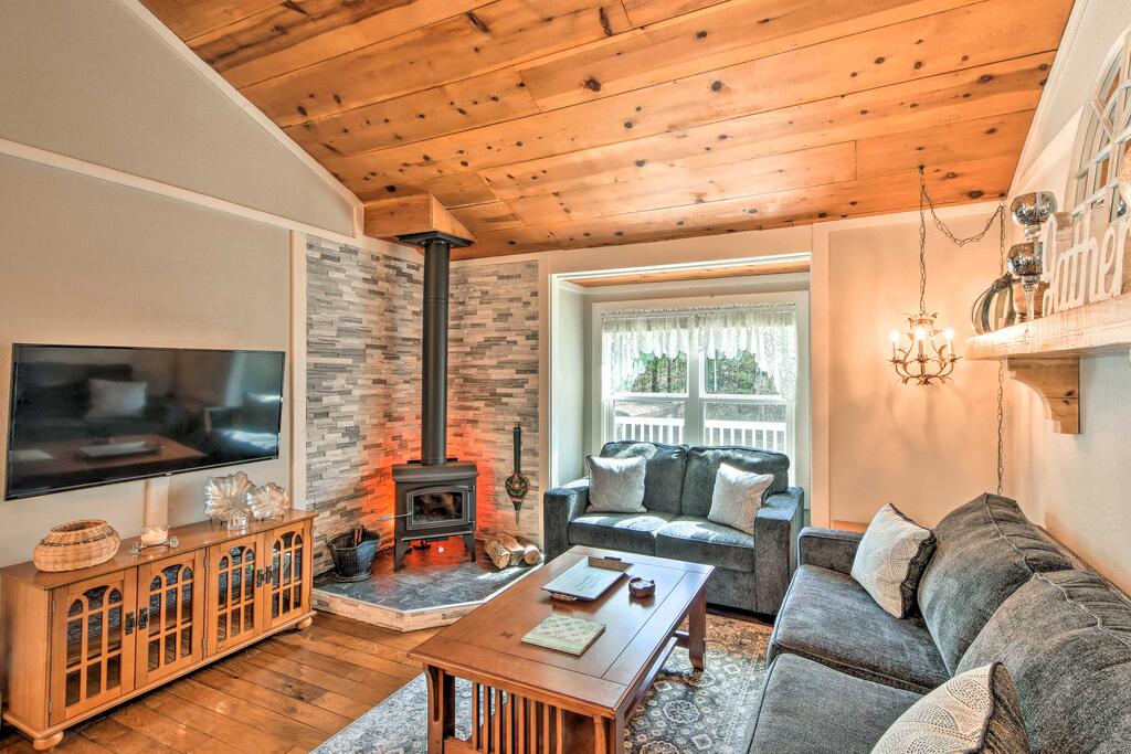 Hidden Murphy Cottage With Hot Tub, Pool & Grill - thumb 0