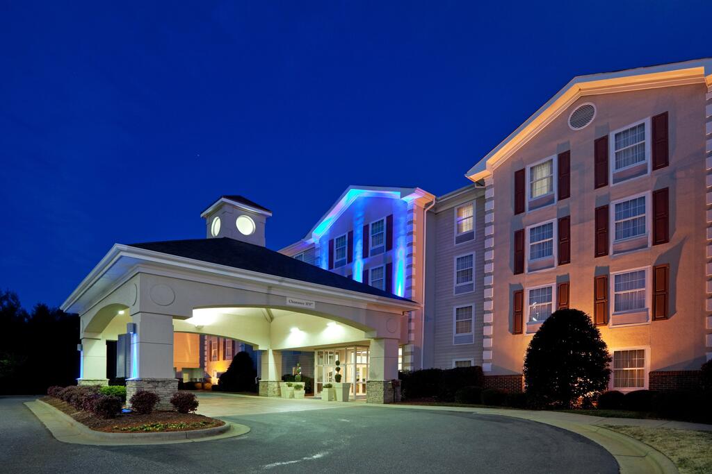 Holiday Inn Express Hotel & Suites Conover - Hickory Area - thumb 3