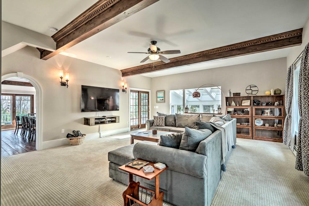 Huge Poconos Getaway With Pool - Hike, Ski, Explore! - thumb 1