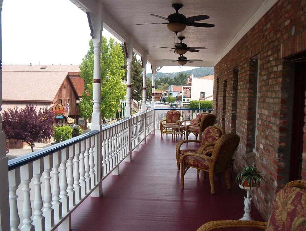 Jamestown Hotel - thumb 1