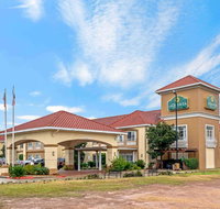 La Quinta by Wyndham Conroe - Tourism House
