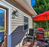 Lake Glenville Cabin with Boat Dock Kayaks and Views - Tourism House
