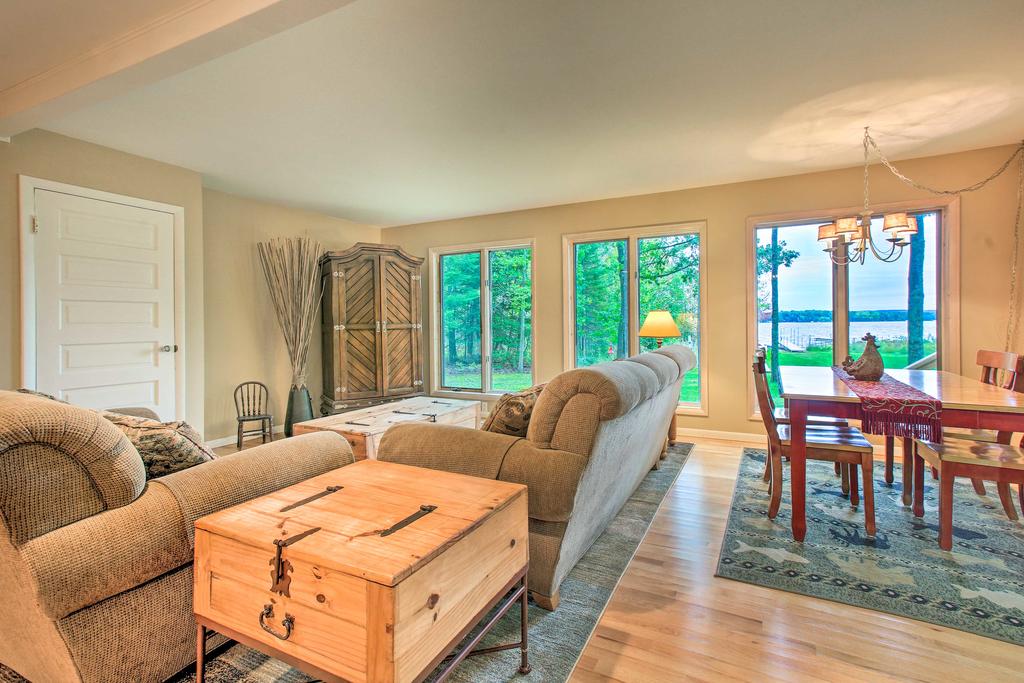 Lakefront Interlochen House With Dock & Kayaks! - thumb 3