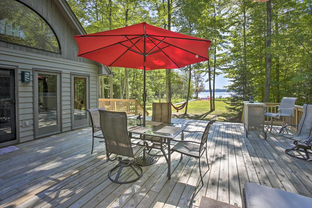Lakefront Interlochen House With Dock & Kayaks! - thumb 1