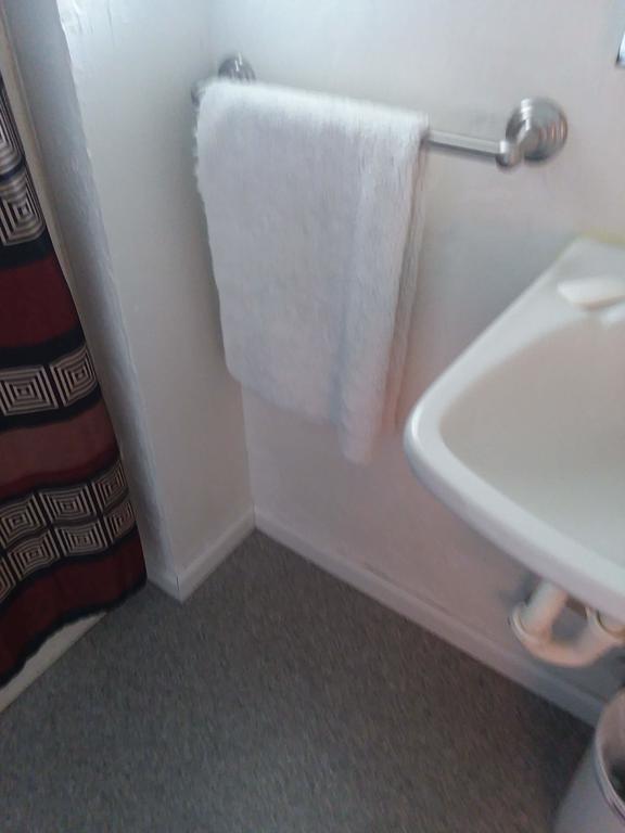 Lakeside Hostel & Guest House - thumb 3