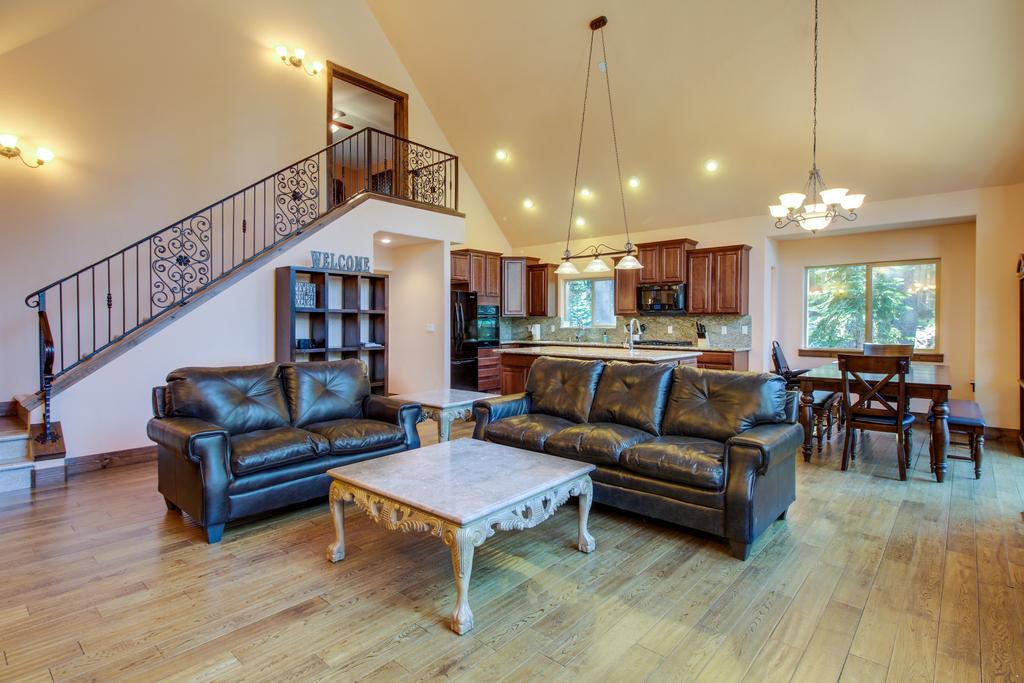 Lotta Crab Treehouse - thumb 2