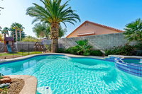 LUXURY HOME 5 BEDROOMS POOL BBQ GAMES Tourism House