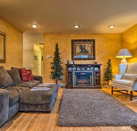 Modern Creekside Escape Less Than 8 Mi to Dwtn Denver - Tourism House