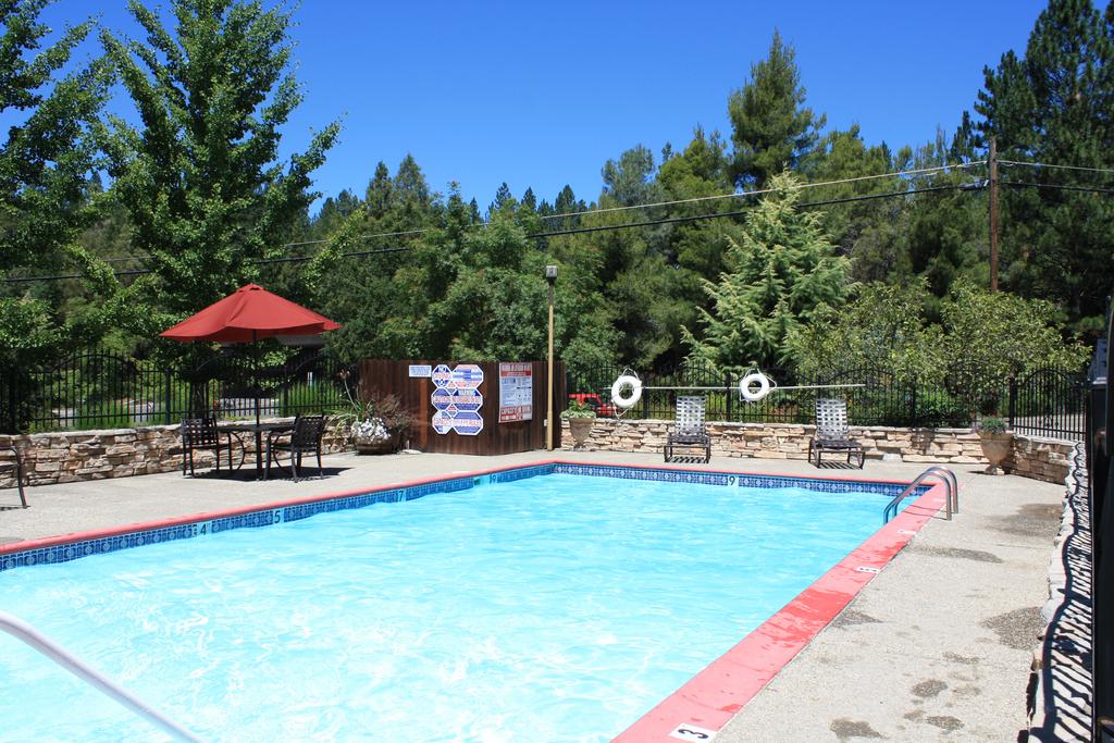 Mother Lode Motel - thumb 2