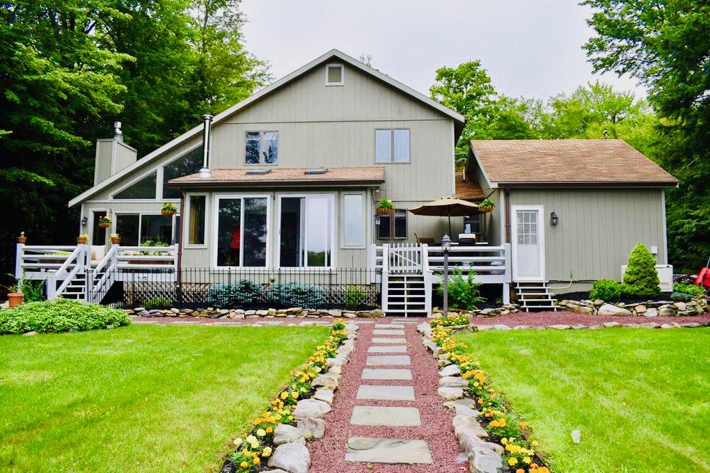 Mt. Maplewood Lake House - thumb 1