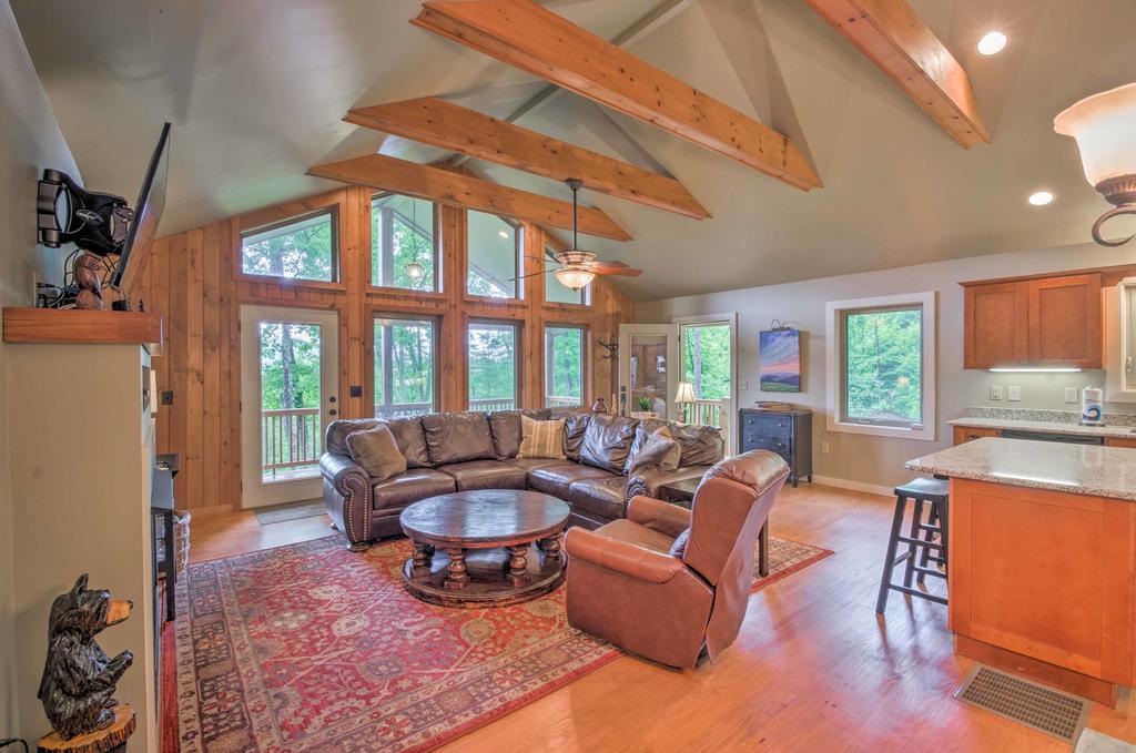 Mtn View Home With Grill 5 Mins From Blue Ridge Pkwy! - thumb 2