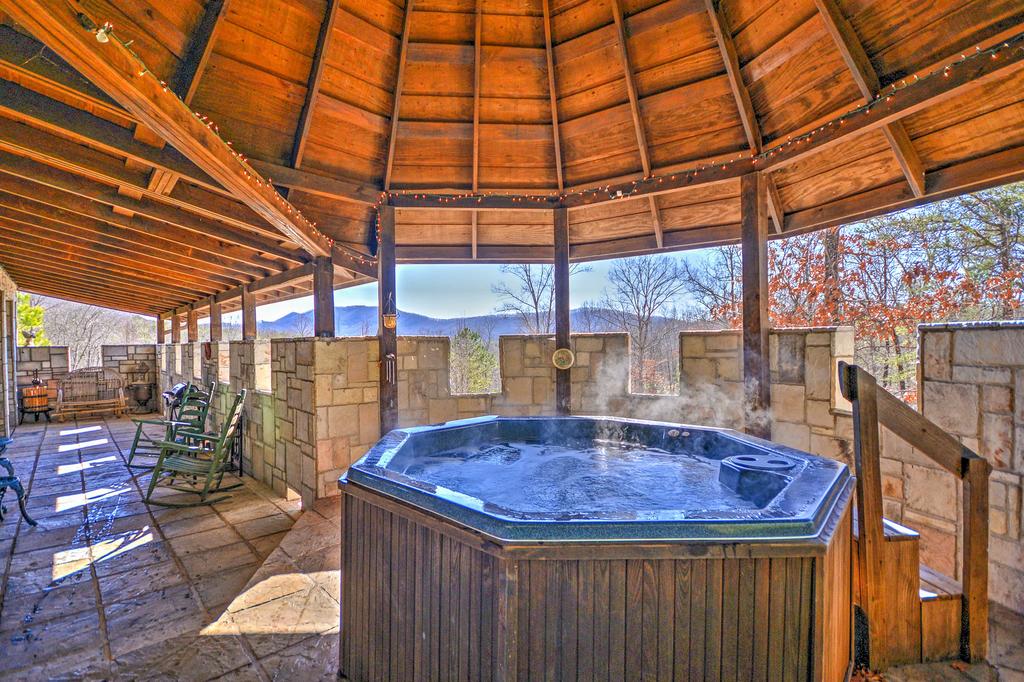 Murphy 'Castle Of Joy' On 11 Acres With Hot Tub! - thumb 1