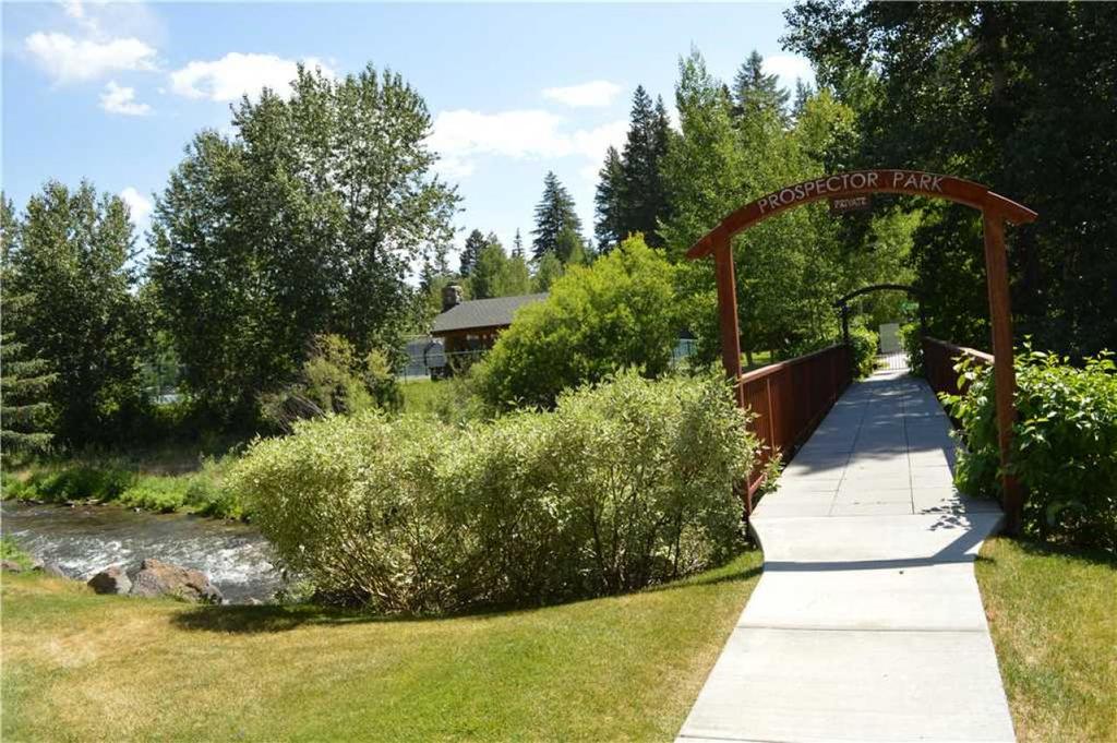 New Listing! Just Blocks From Warm Springs Ski Lifts & Hot Tubs For Apres Ski - thumb 3