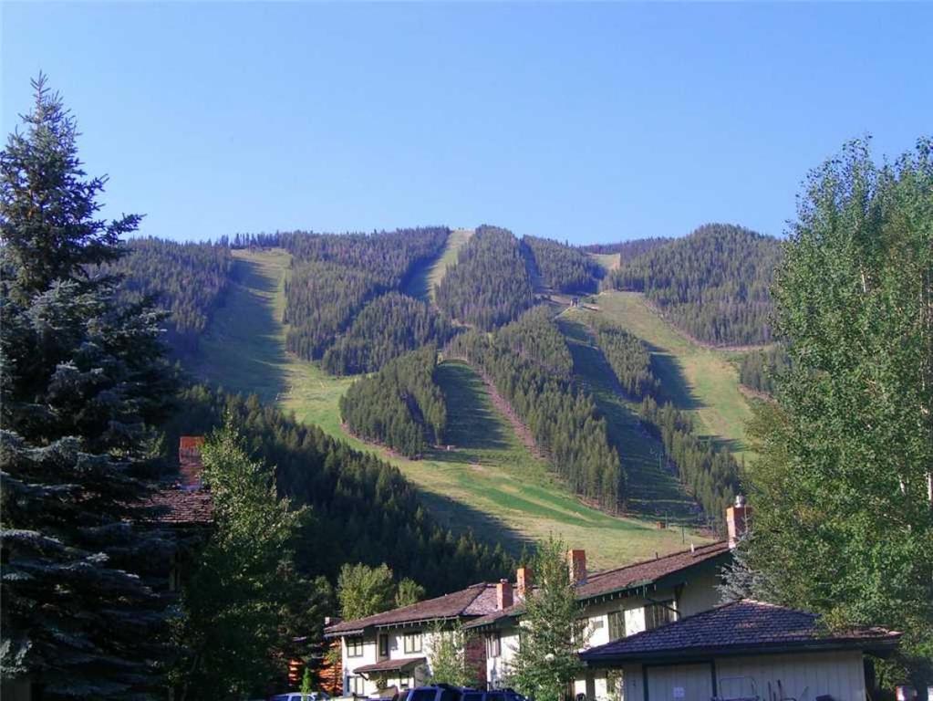 New Listing! Just Blocks From Warm Springs Ski Lifts & Hot Tubs For Apres Ski - thumb 2