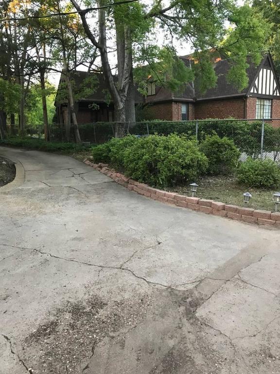 Ockley  Cottage At Waterford Square - Privacy On The Park! - thumb 3