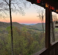 Peaceful Maggie Valley Cabin with Panoramic Mtn Views - Tourism House