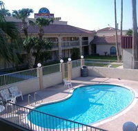 Plaza Inn  Suites - Tourism House