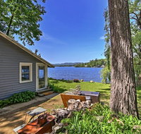 Private Lakefront Retreat with Porch Canoe and Kayak - Tourism House