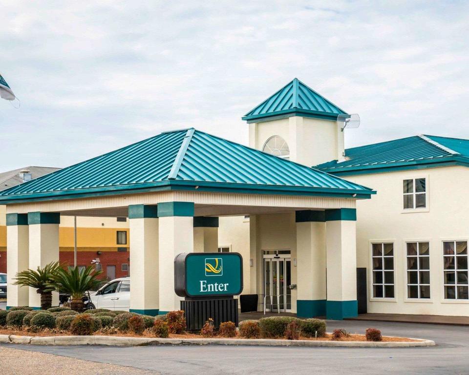 Quality Inn Chipley I-10 At Exit 120 - thumb 0