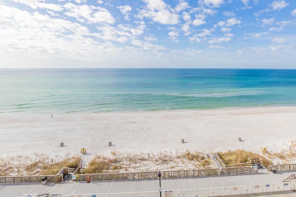 Regency Towers 714 Condo - thumb 1