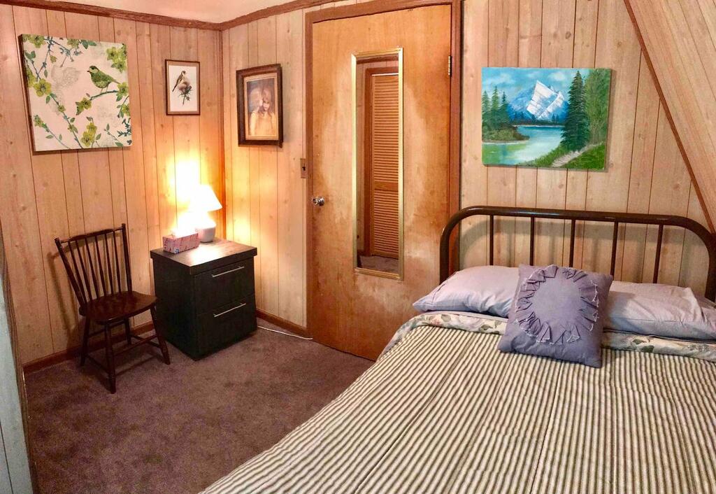 Retro A-Frame Chalet Mountain Top - thumb 3