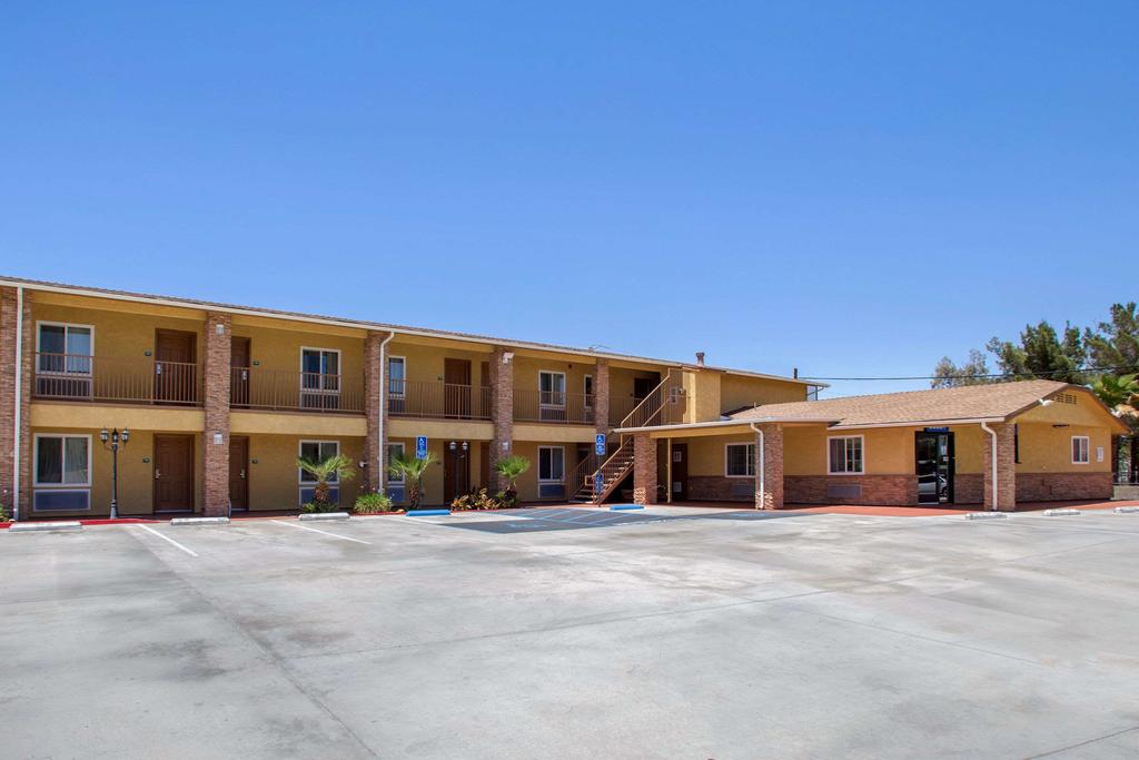 Rodeway Inn - thumb 2