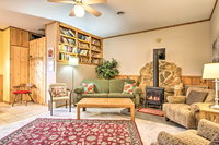 Rural La Crescent Home with Views on Minnesota Bluffs Tourism House