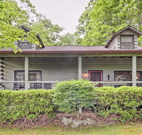 Rustic Maggie Valley Cabin with Sunroom and MTN Views! - Tourism House