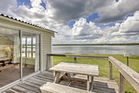 Silver Springs Cabin with Deck - Right on the Lake Tourism House