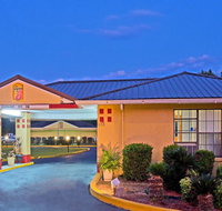 Super 8 by Wyndham Chipley - Tourism House