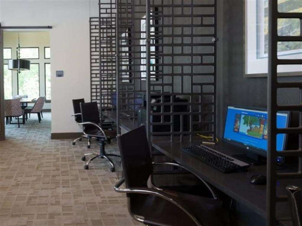 Texas Corporate Housing Solutions Professional Apt - thumb 2