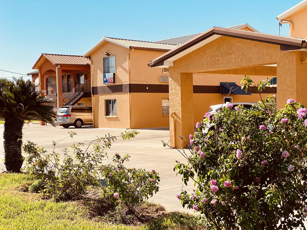 Texas Inn San Benito - thumb 1