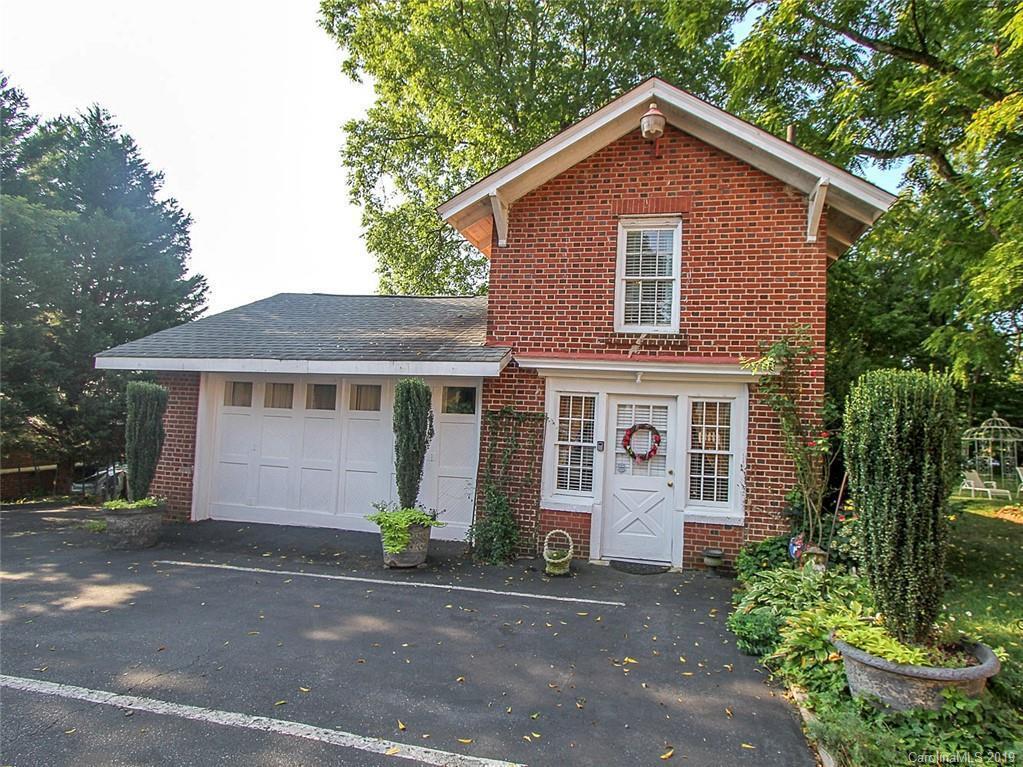 The Inn On Front Street - thumb 1