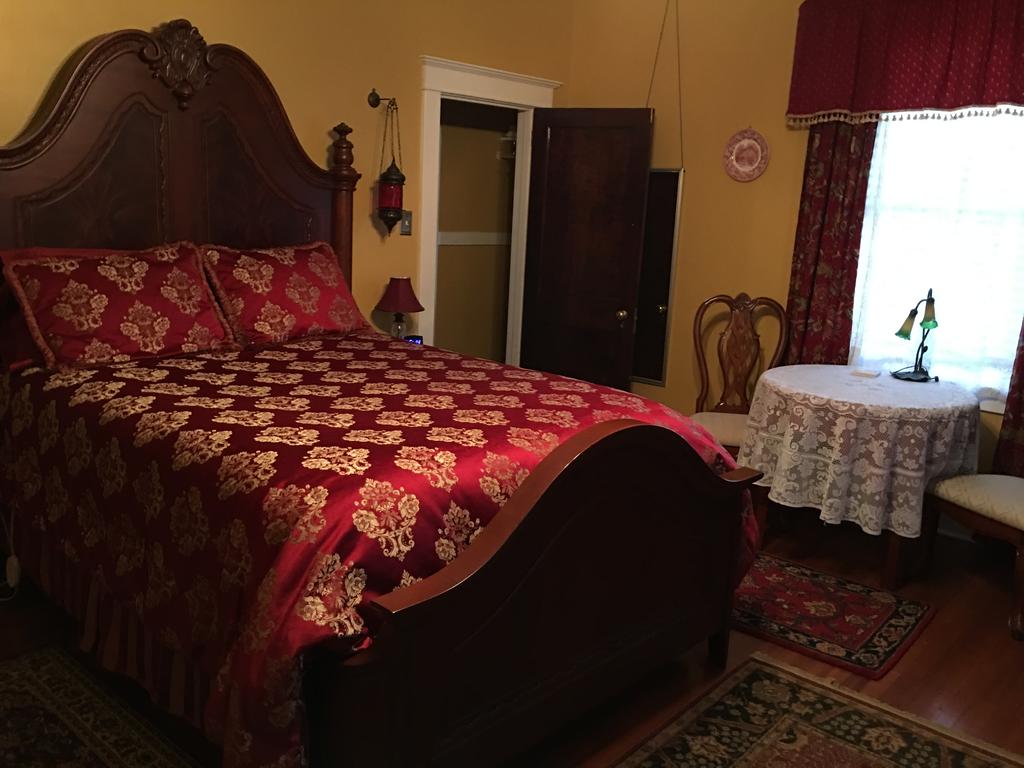 The Inn On Front Street - thumb 0