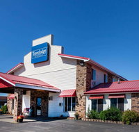 Travelodge by Wyndham Escanaba - Tourism House