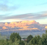 UNDER THE RIM GUEST HOUSE COTTAGE 202 - Tourism House