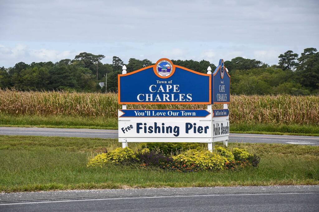 Updated Cape Charles Home - 2.5 Miles From Beach! - thumb 2