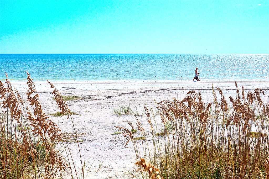 USS Gulf Breeze Beach, 6 Bedrooms With Loft, Sleeps 16, Gulf Views, Private Pool - thumb 1
