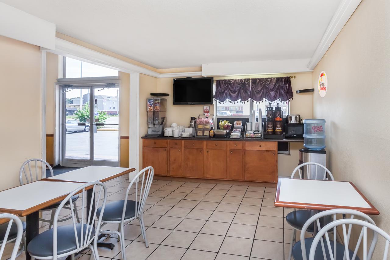 Super 8 By Wyndham Athens - thumb 2