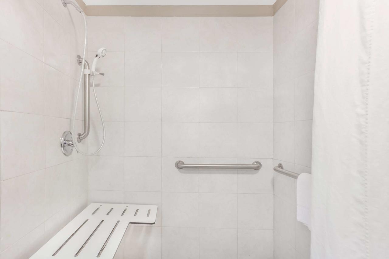 Super 8 By Wyndham Athens - thumb 27