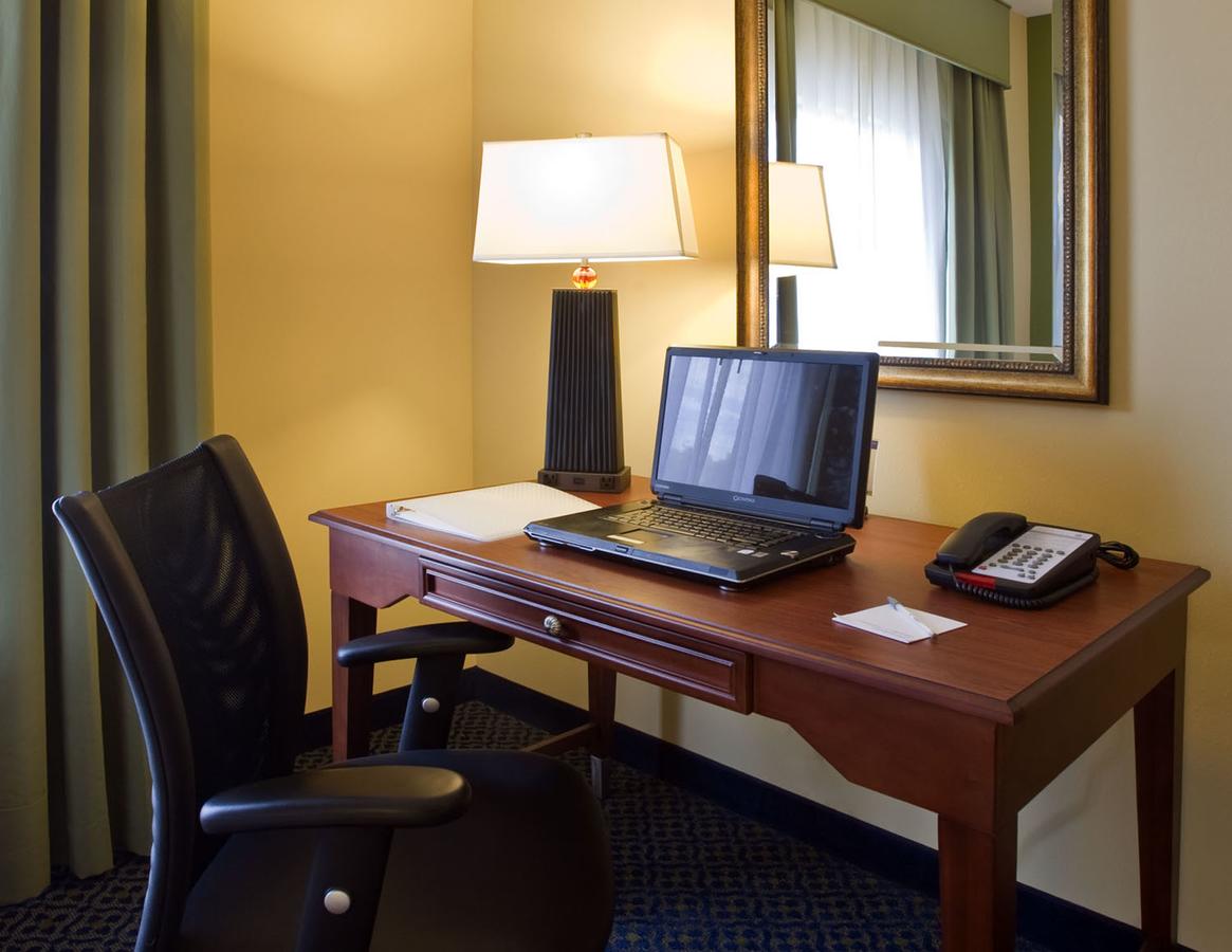 Hampton Inn Jackson-College Avenue - thumb 16