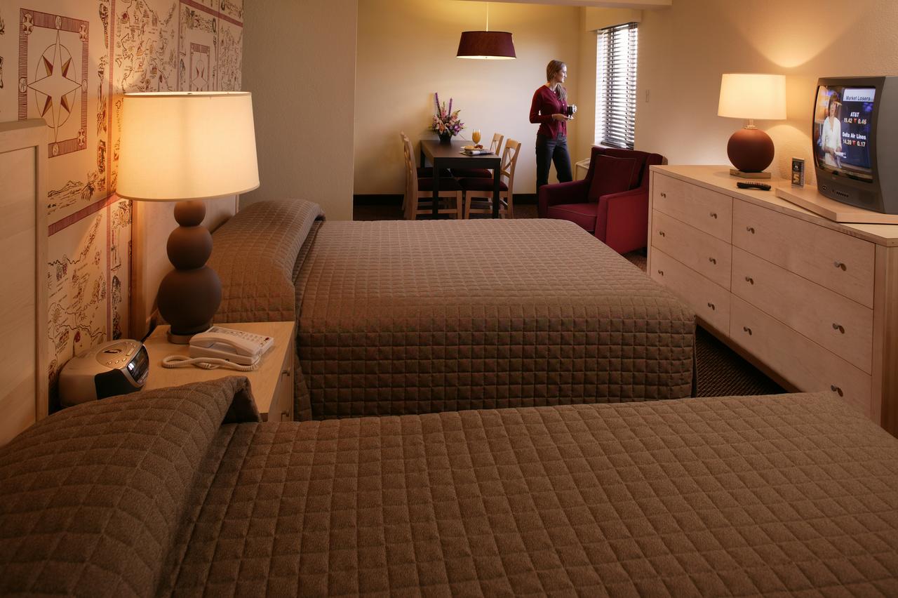 Inlet Tower Hotel & Suites - thumb 8