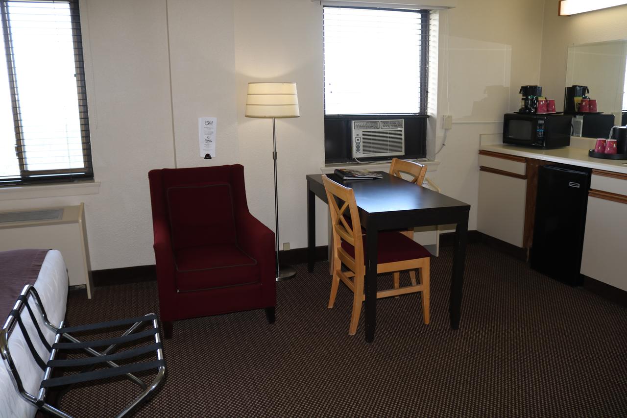 Inlet Tower Hotel & Suites - thumb 32