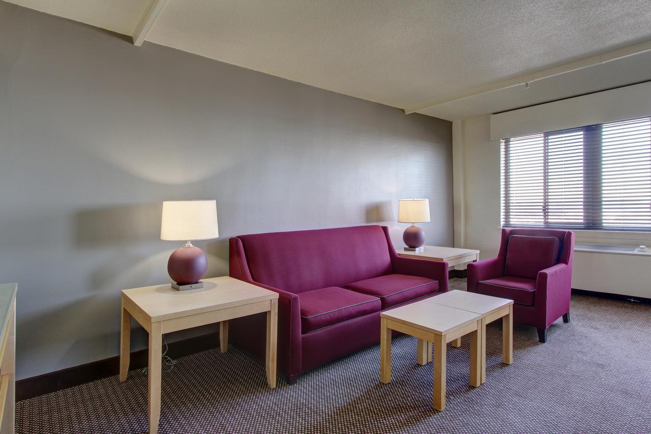 Inlet Tower Hotel & Suites - thumb 11